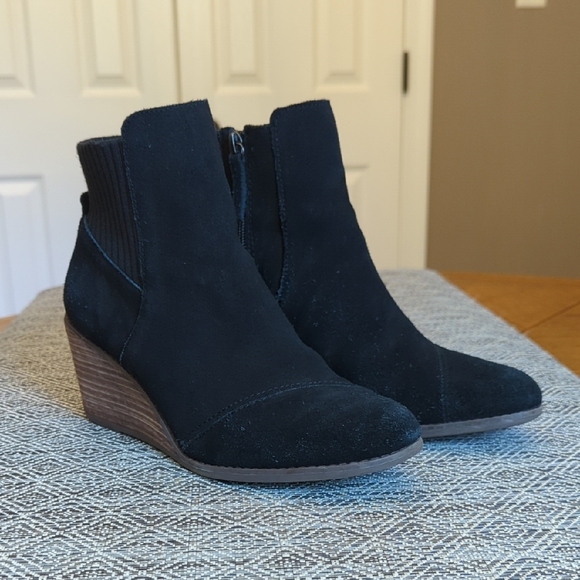 Toms Shoes - Toms Sadie Black Suede Ankle Wedge Booties